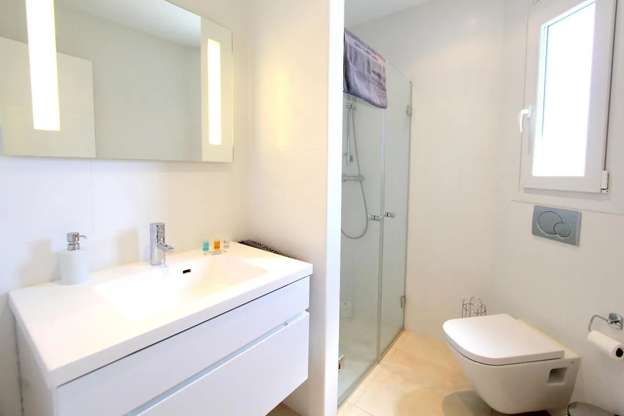 Leon Inmo Villa Olivia - 10039 Empuriabrava Hiszpania
